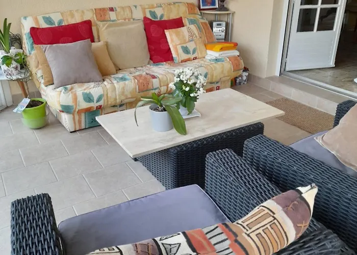 ベッド・アンド・ブレックファスト Serenite